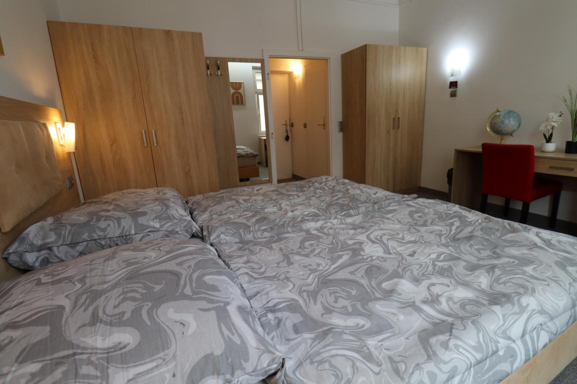 Default 1170 Hotel Виена Екстериор снимка