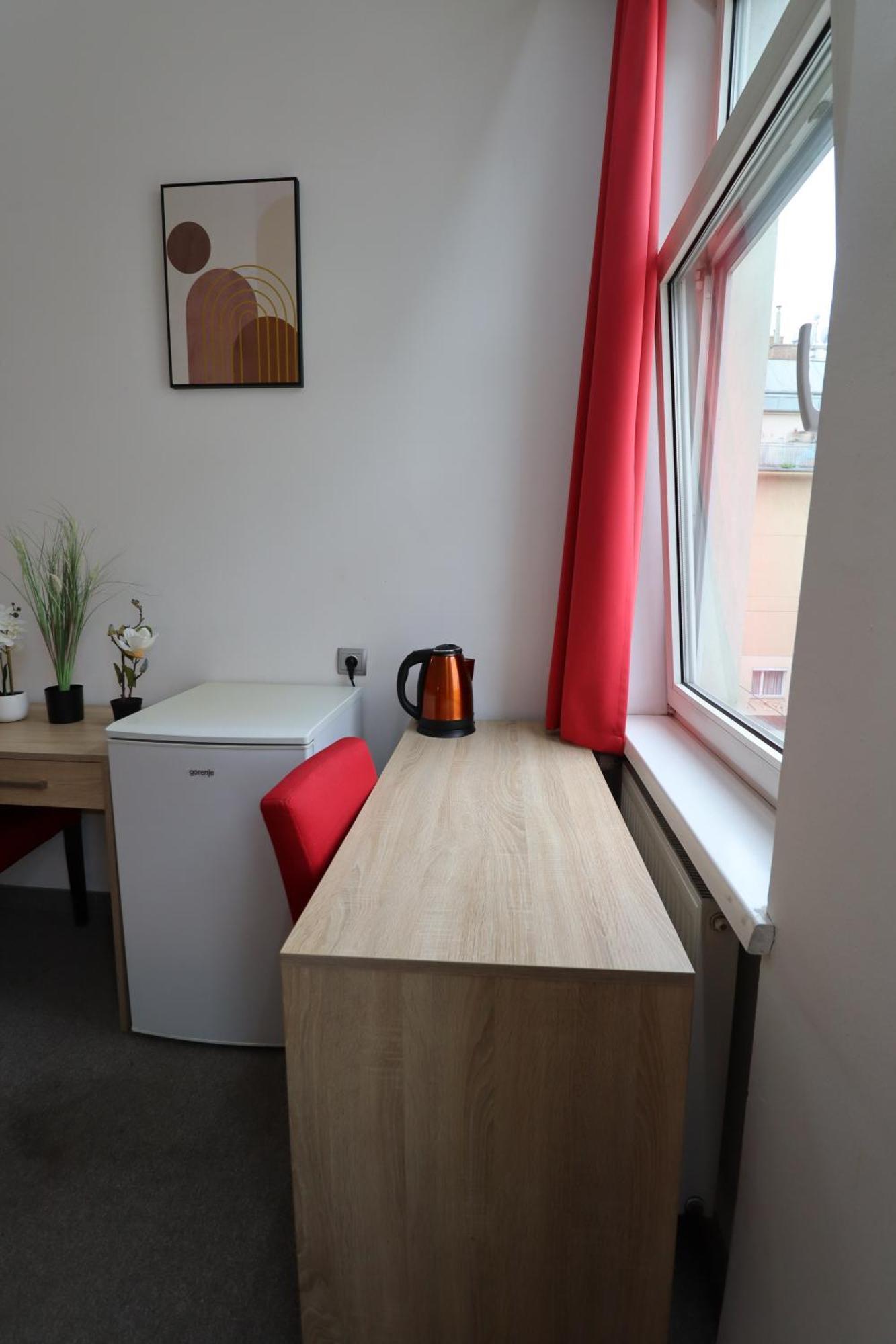 Default 1170 Hotel Виена Екстериор снимка