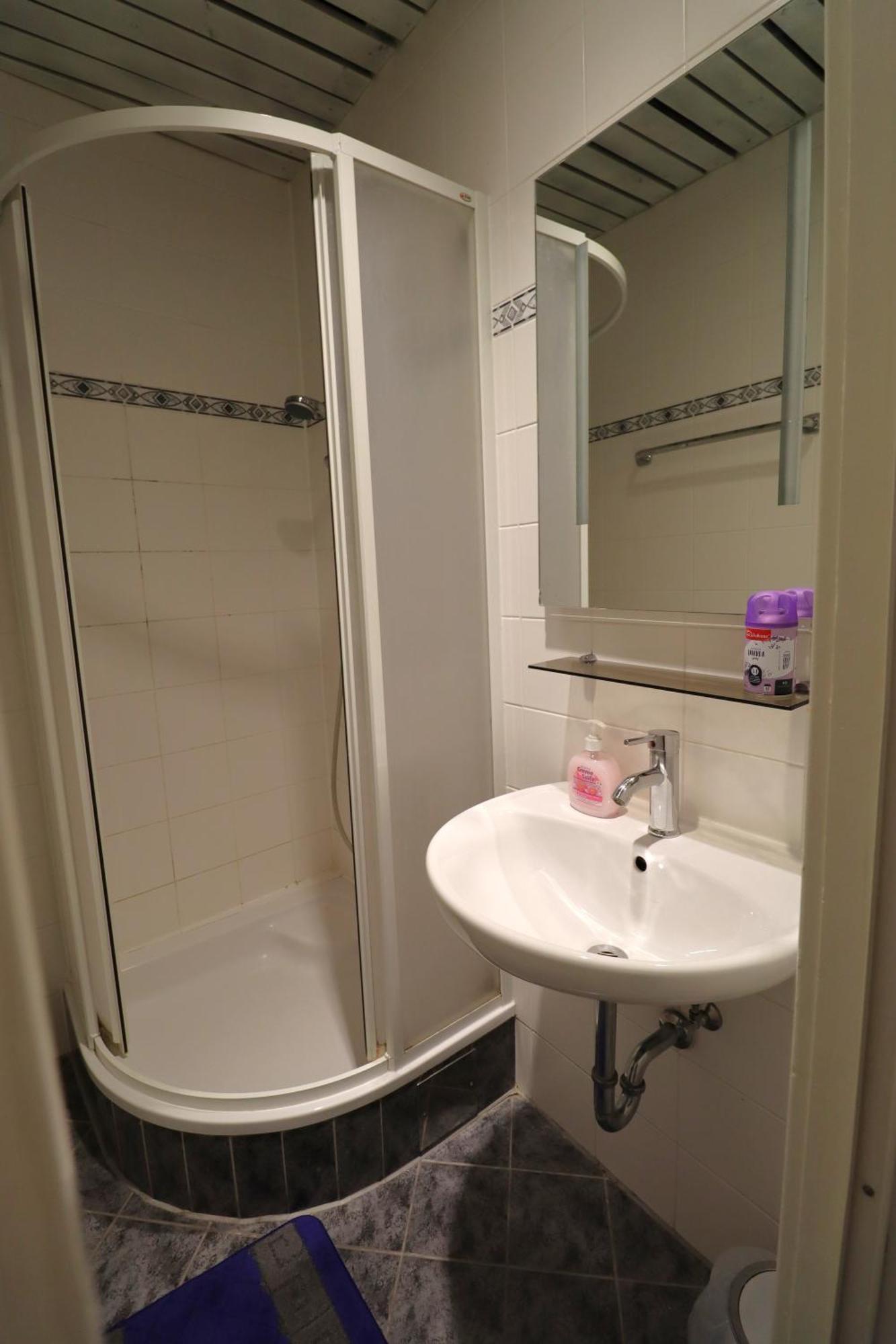 Default 1170 Hotel Виена Екстериор снимка