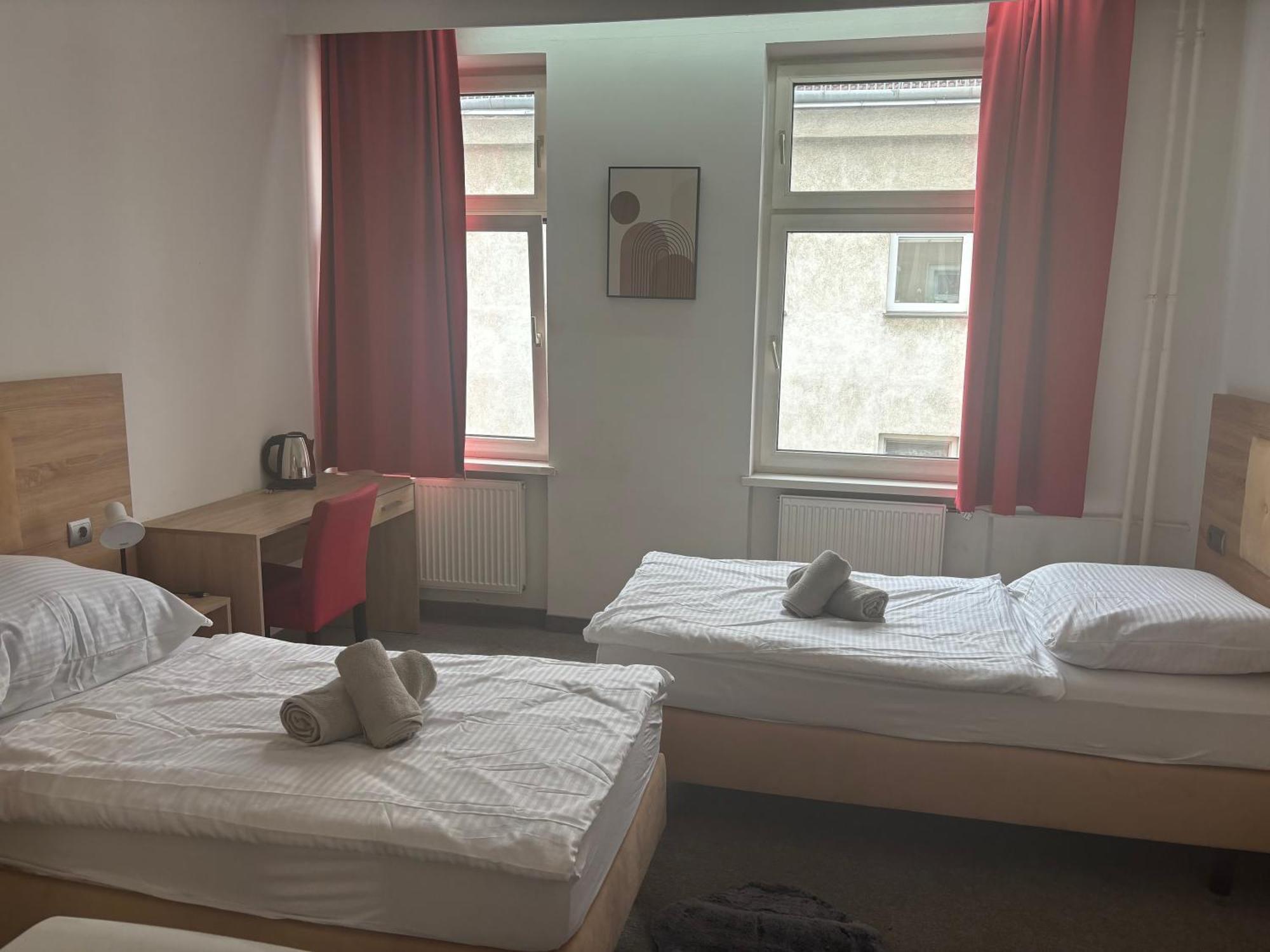 Default 1170 Hotel Виена Екстериор снимка