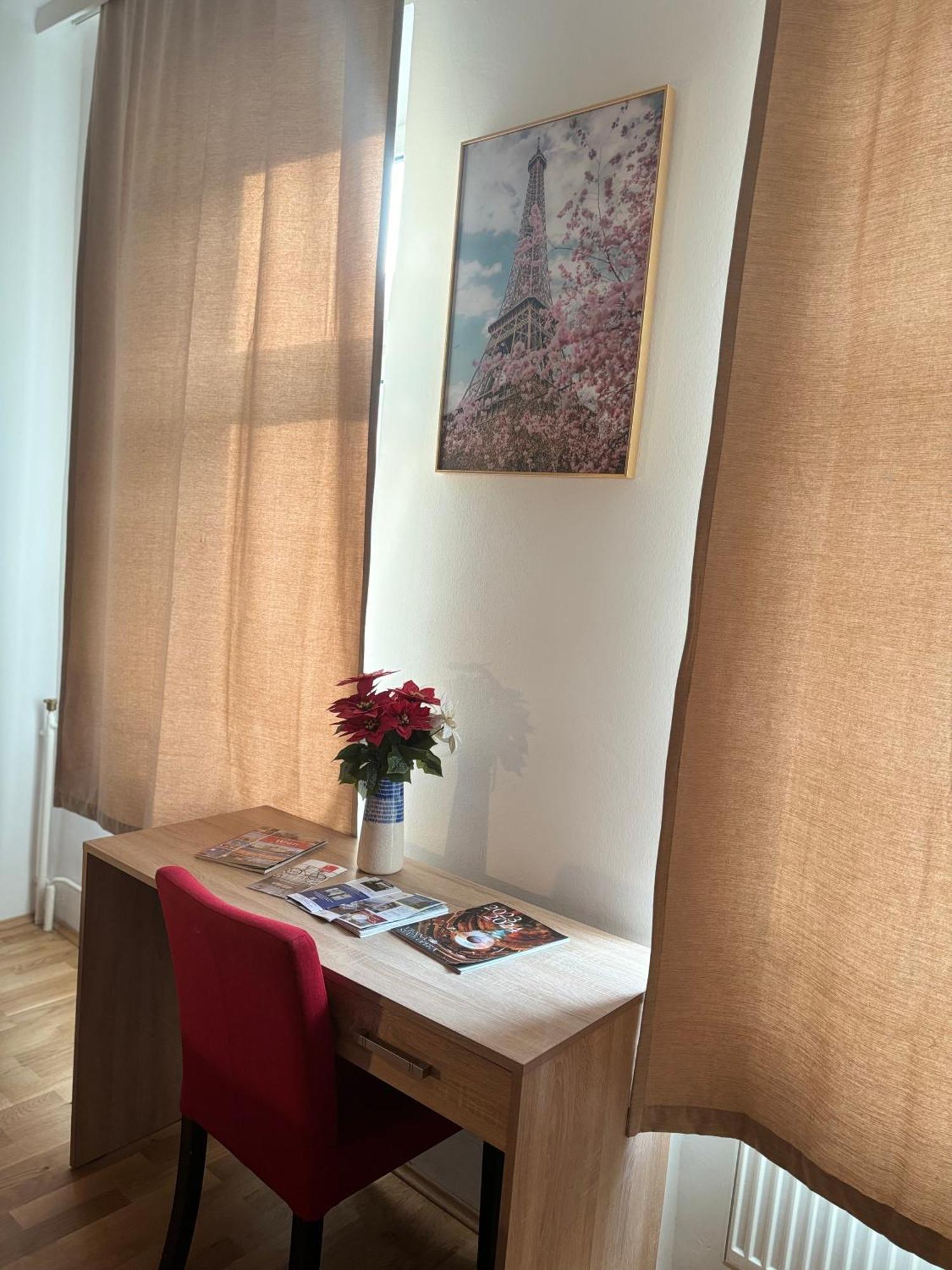 Default 1170 Hotel Виена Екстериор снимка